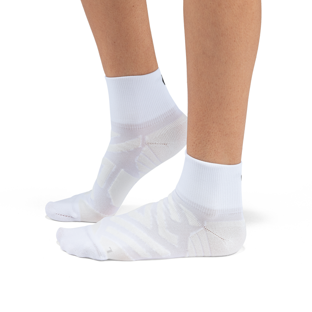 white ivory Performance Mid Sock W