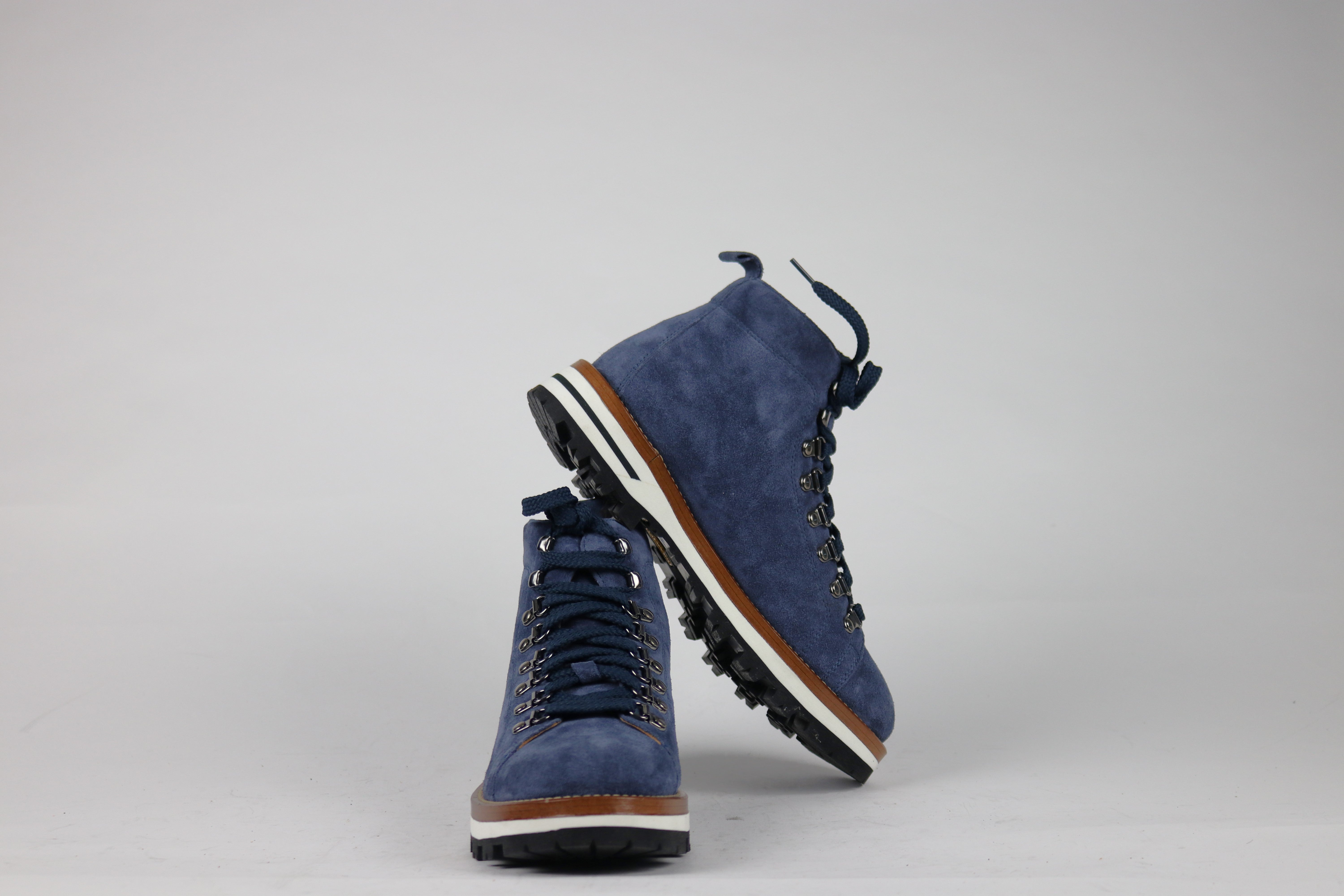 Cortina W